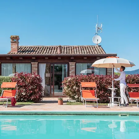 K05 - Lavanda, Esclusiva Con Piscina * San Pellegrino (Marche)